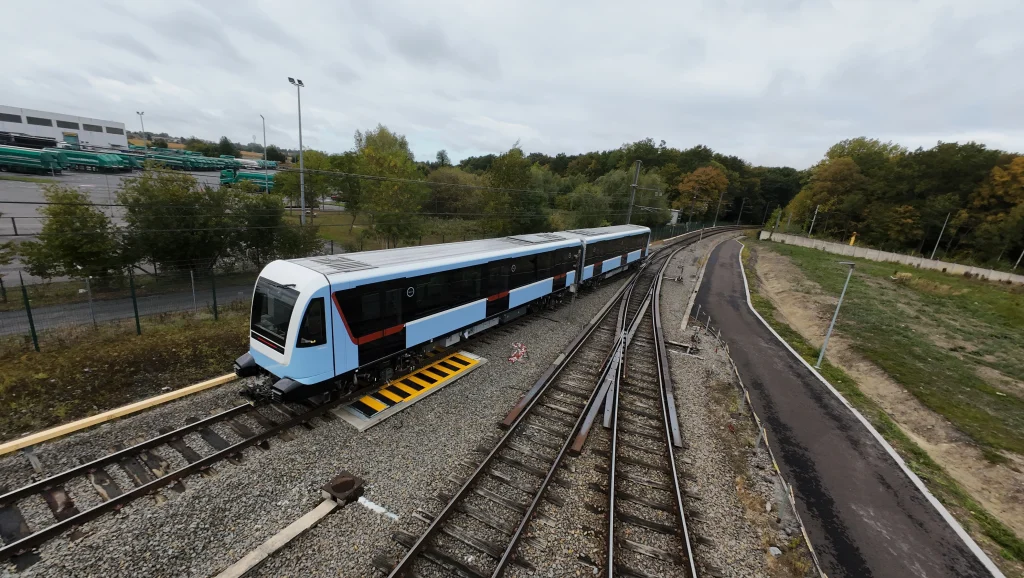 rame Ligne C en test chez Alstom à Valencienne